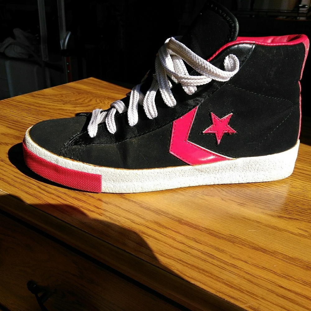 Shoes - Picture 4 of 6